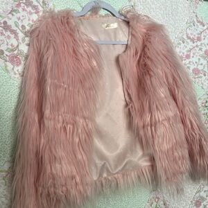 Pink Faux Fur Coat 💞🧥